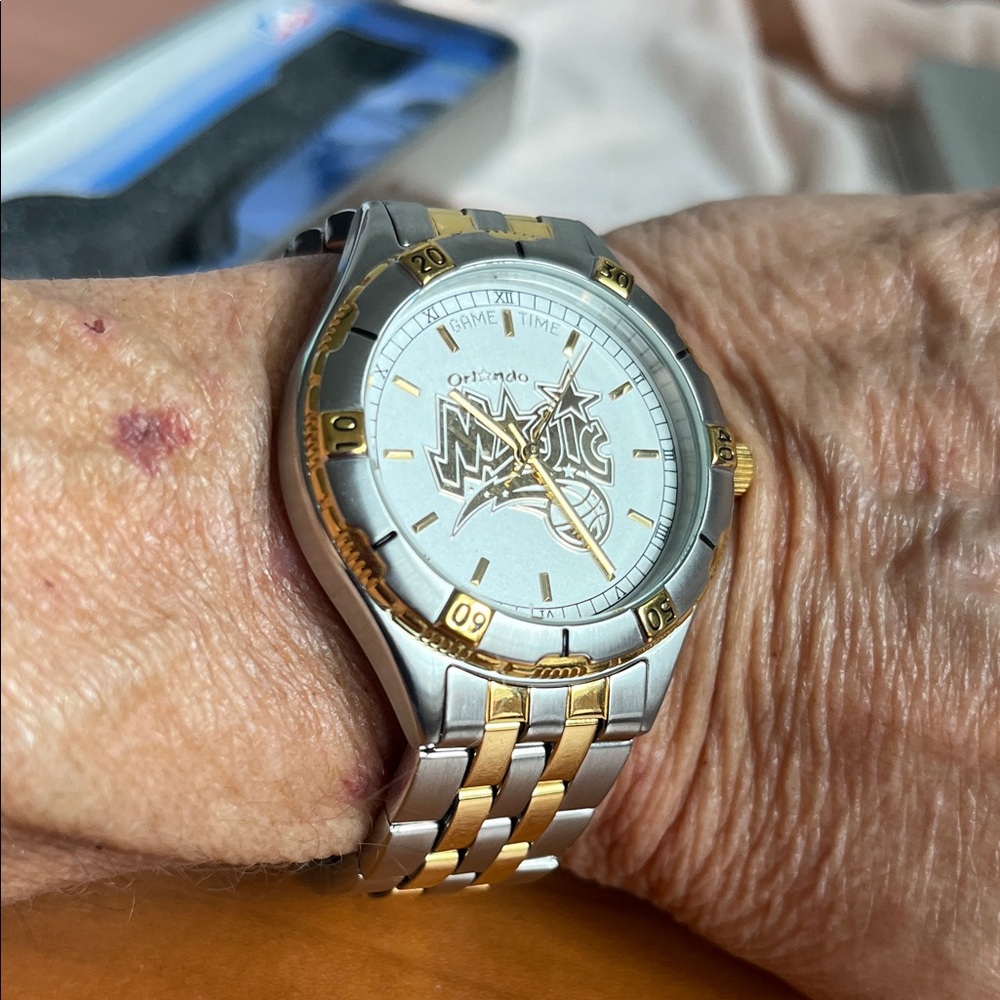 Game Time Silver and Gold Orlando Magic Men's Watch - Picture 3 of 6